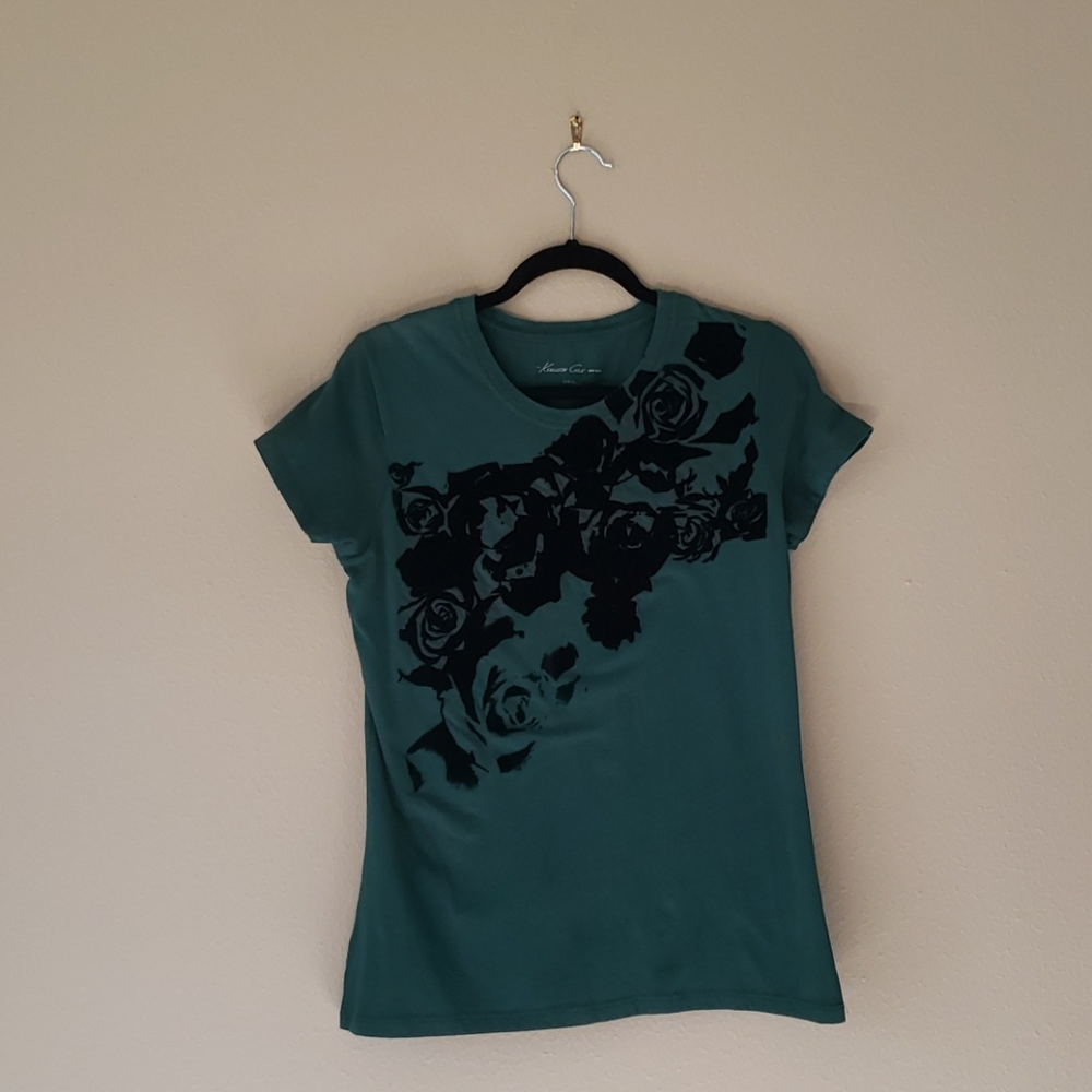 Kenneth Cole size:large shirt